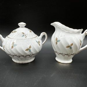 Tuscan Nanette Creamer Sugar Set Bone China England